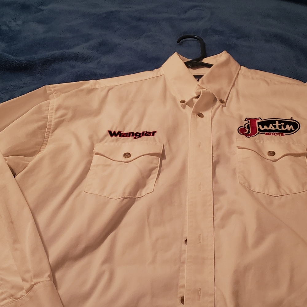 Wrangler Men's White Denim Shirt with Embroidered Logos